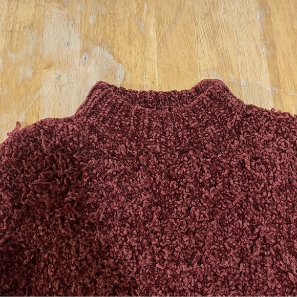 Urban Outfitters Textured Mock Neck Long Sleeve - Picture 3 of 6